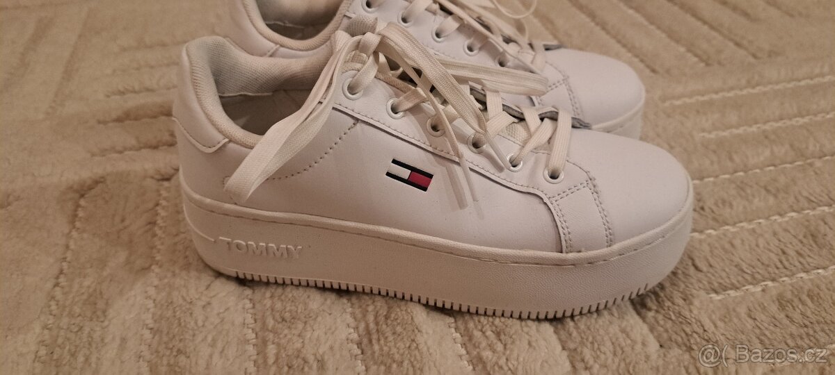 Tommy jeans botasky vel.37