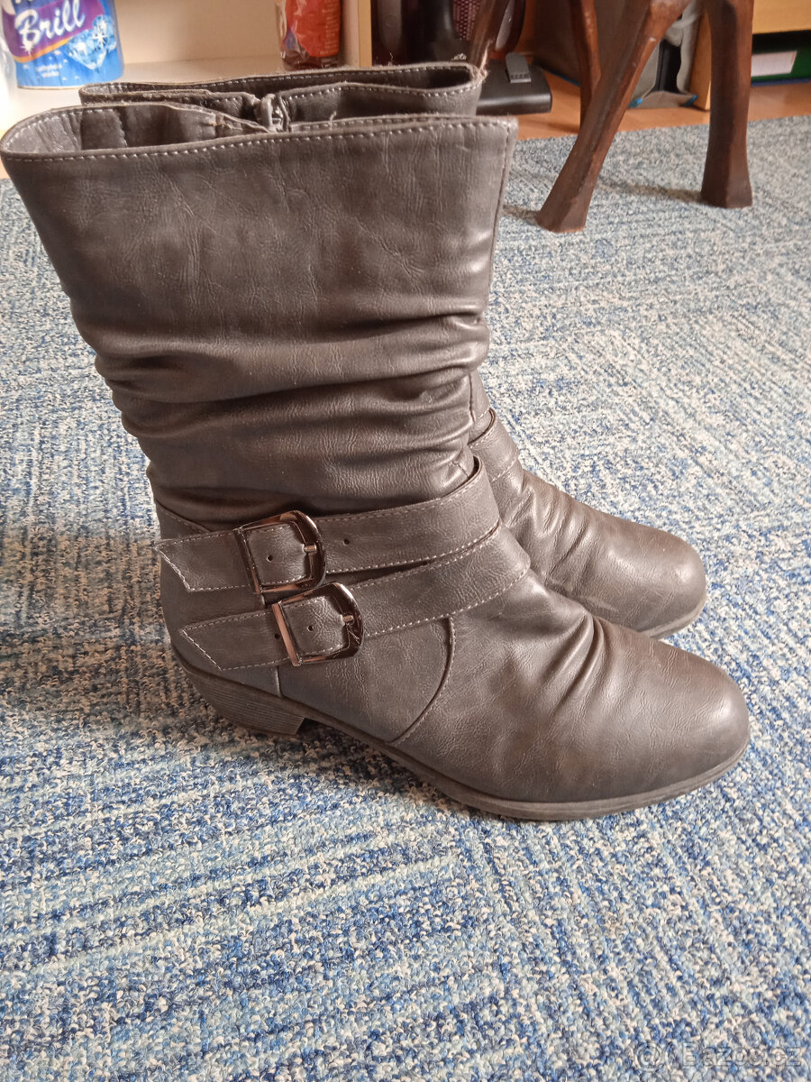 Dámské kozačky vel.38