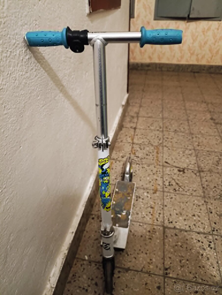 Koloběžka Oxelo Play3