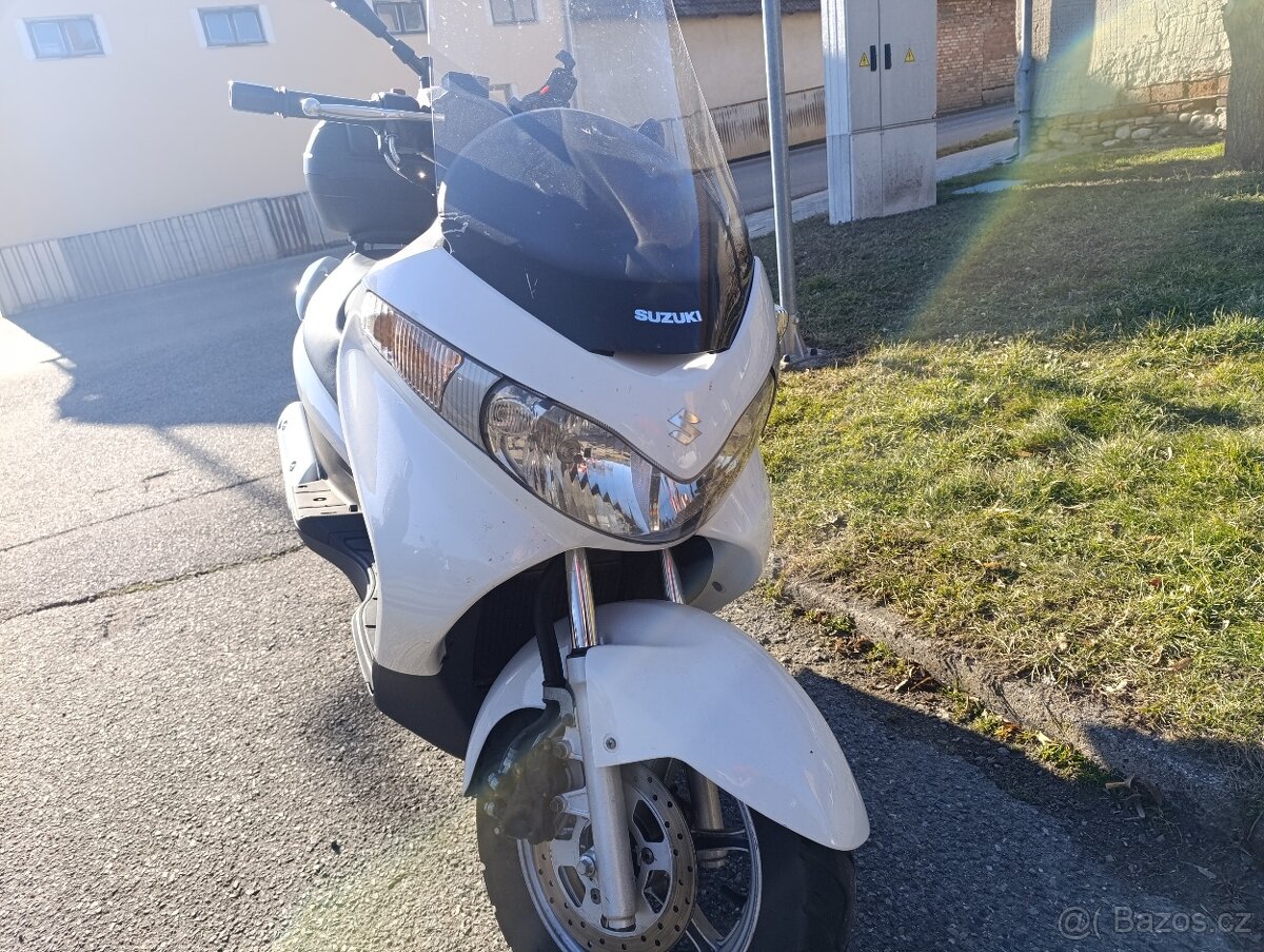 Suzuki Burgman 125
