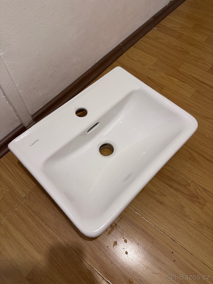 Umyvadlo Laufen
