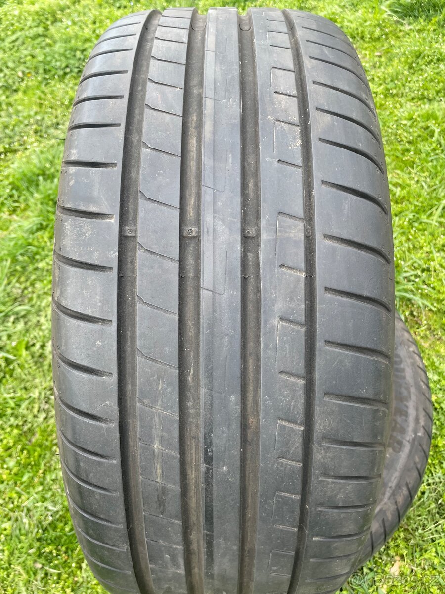 Letni pneu 255/45 r19