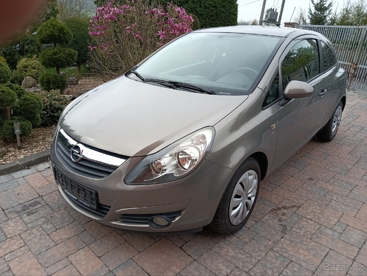 Opel Corsa 1.2 16v-51kw,m.r.2011,org.83 tkm