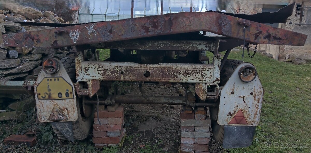 Přívěs BSS P73S - poškozený, s TP