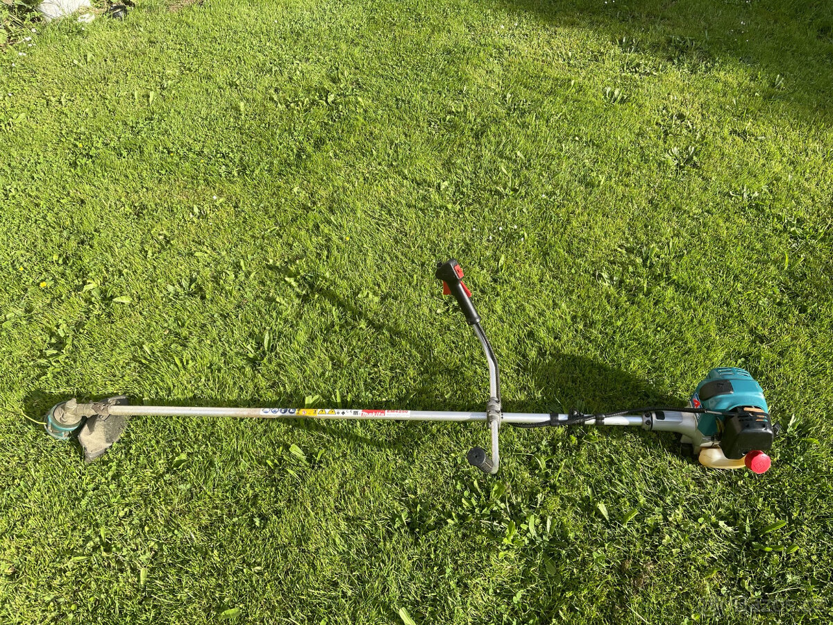 Makita EM 4250- 4 taktní motorová kosa
