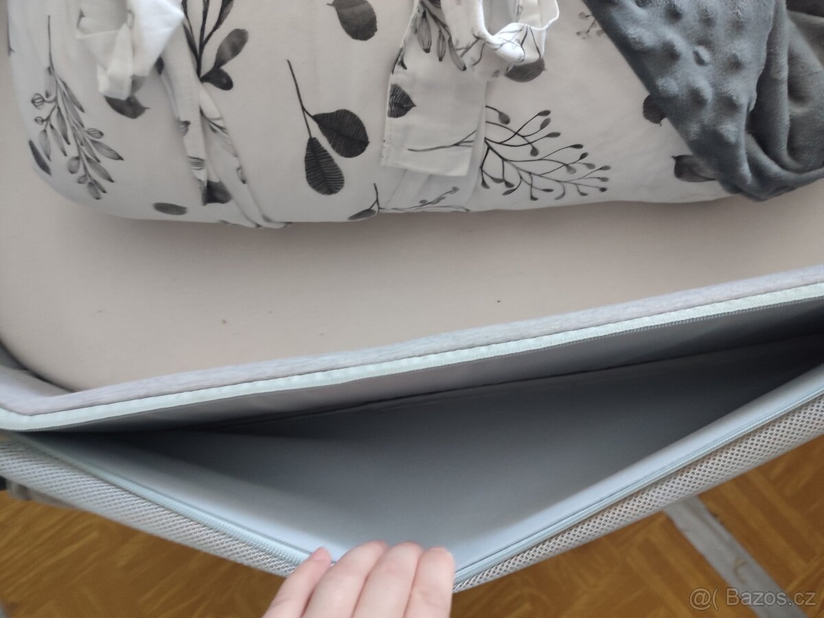 Postýlka
