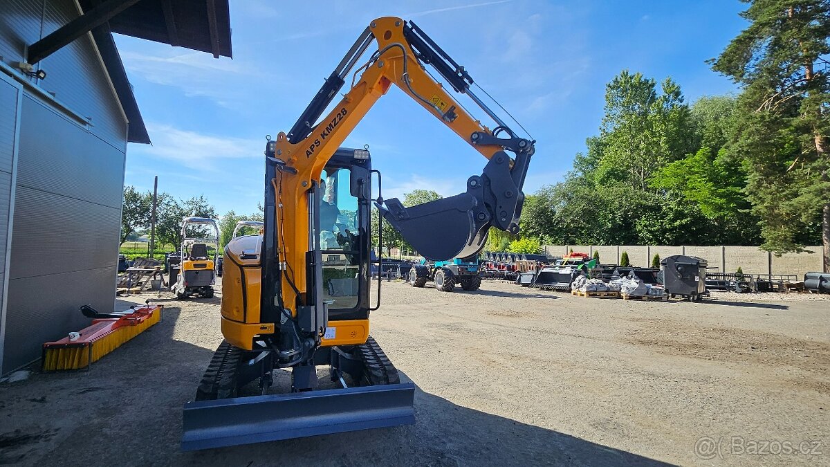 bagr, rypadlo - motor yanmar