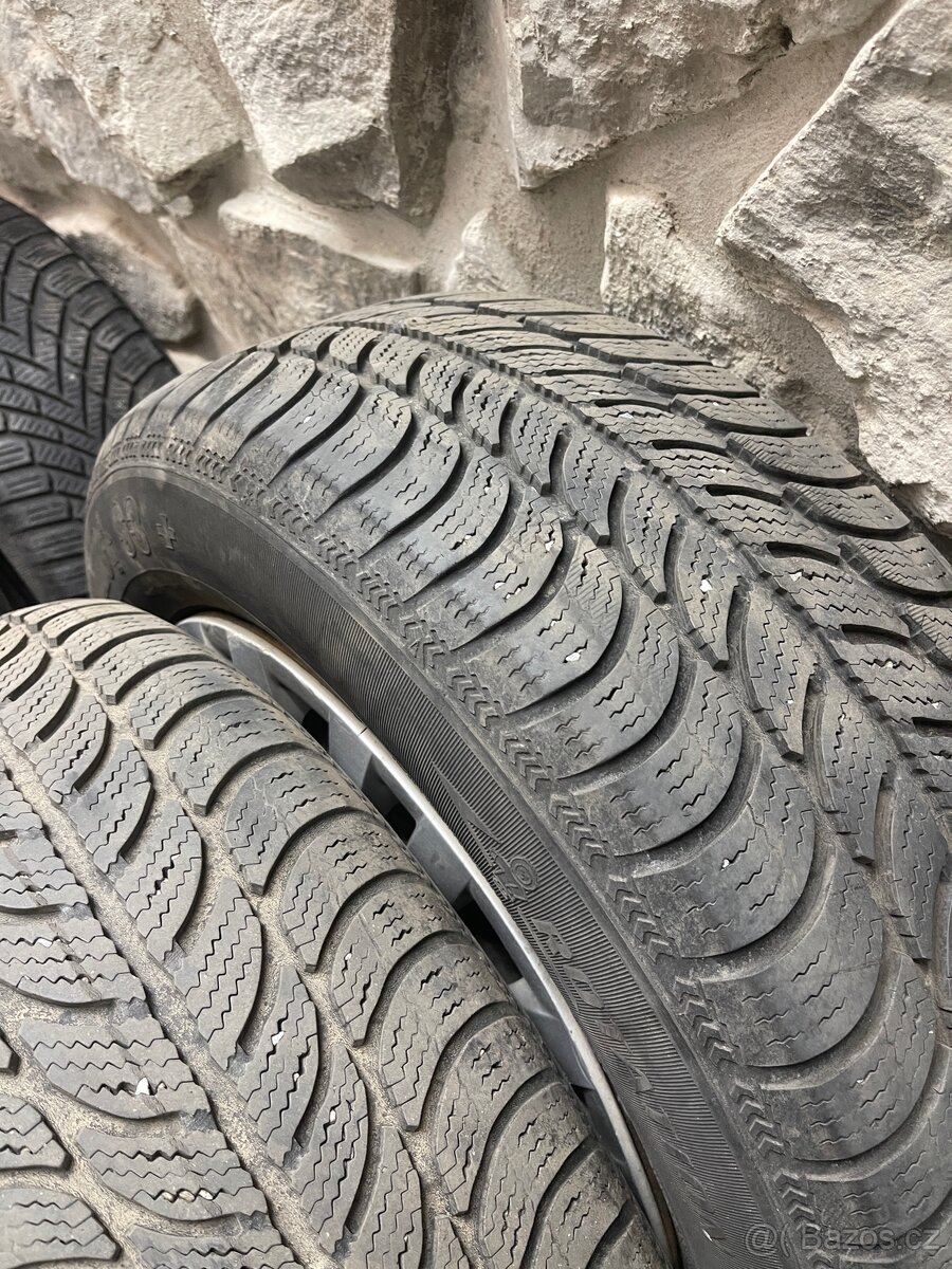 Prodám zimni pneu M+S 195/55/R15 5/6mm