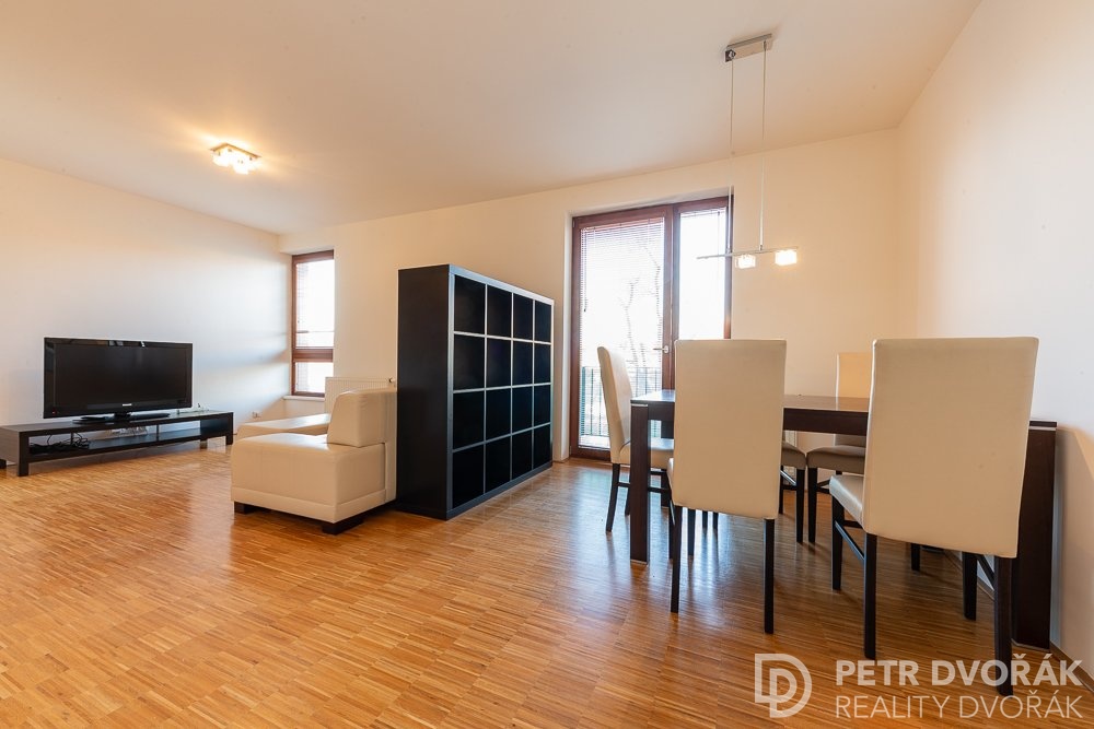 Pronájem bytu 2+kk 56 m2 ulice Na Srážku, Praha 4 - Modřany