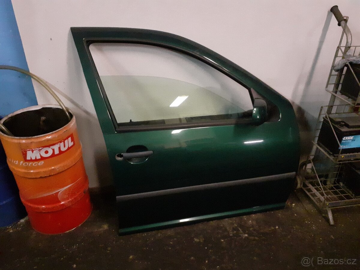 pravé přední dveře Golf 4