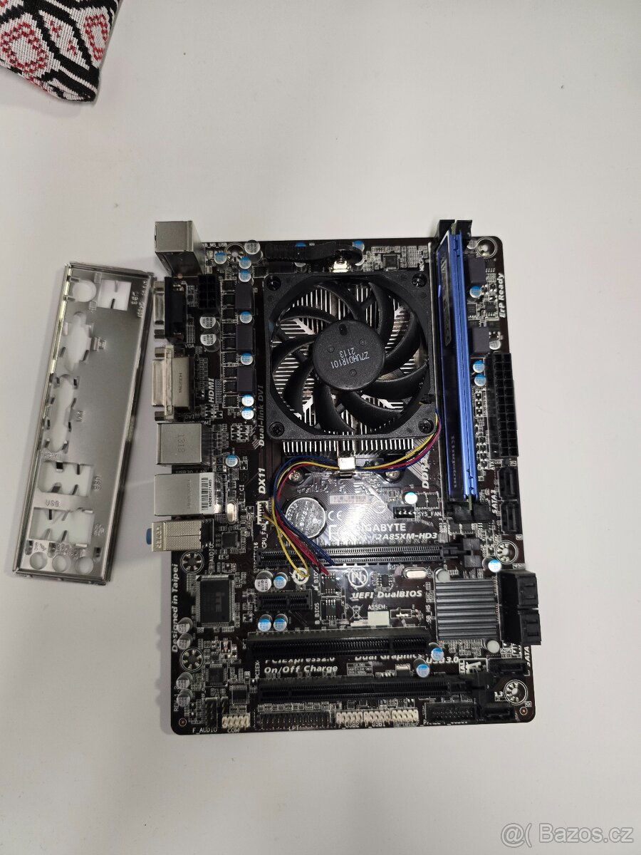 Základní deska Gigabyte F2A85XM-HD3 s CPU