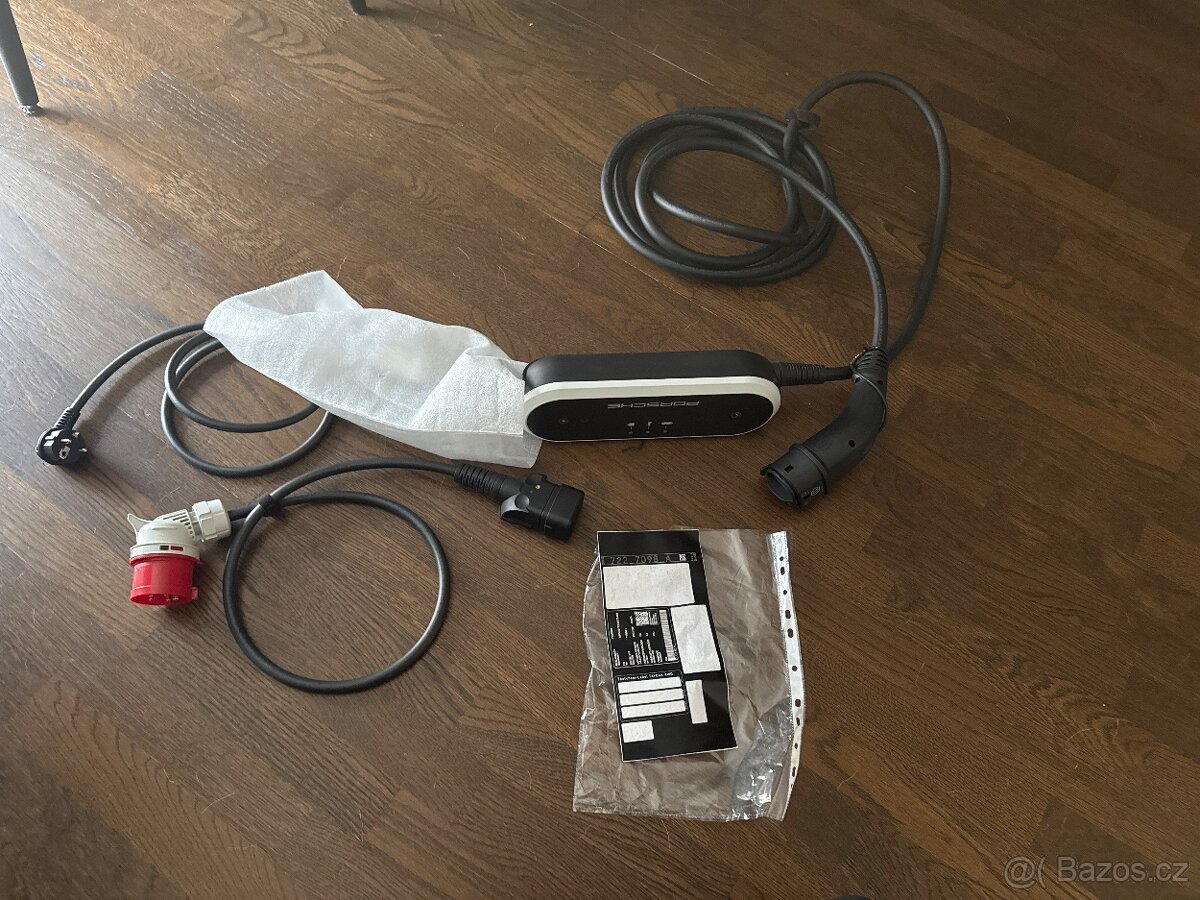 Porsche Mobile Charger Plus 9,6 kW – kompletní sada