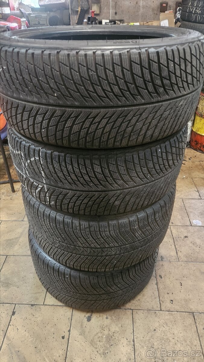 Zimní sada Dvojrozměr 265/40 A 305/35 R21 Michelin
