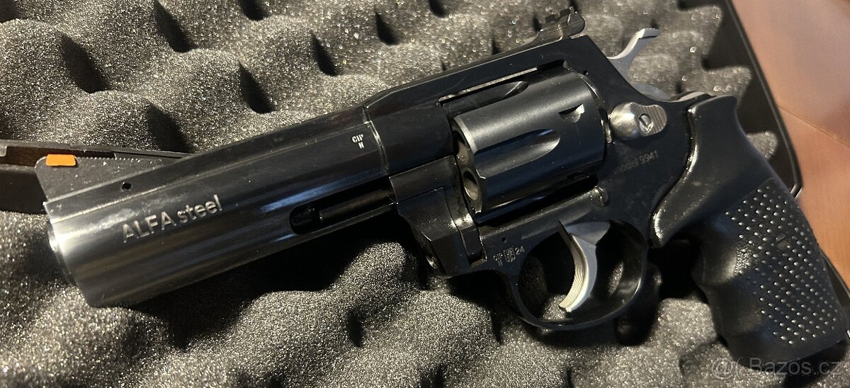 Revolver ALFA STEEL 9941 ráže 9 mm Flobert , C-I