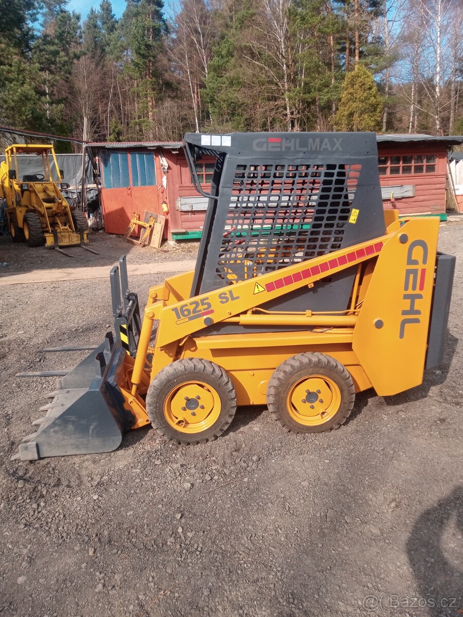 Smykovy nakladac bobcat gehl 1625