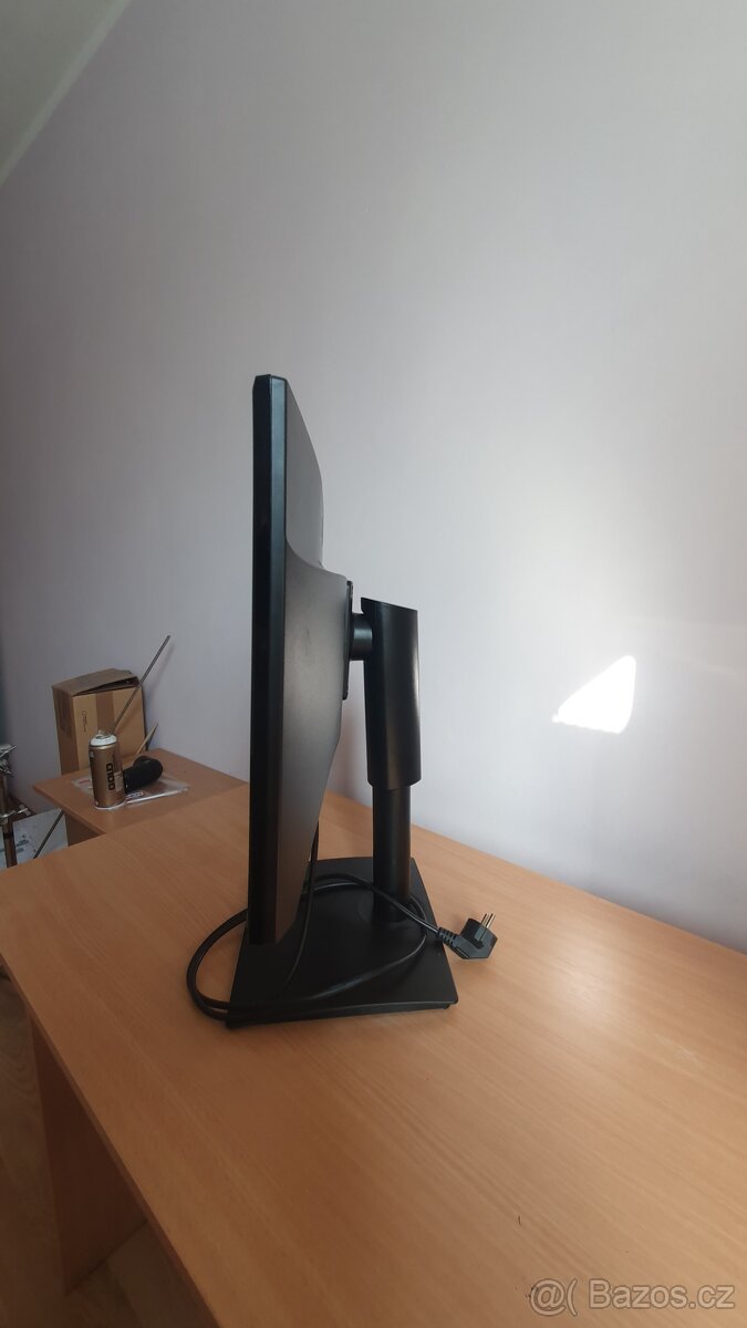 Monotor LG