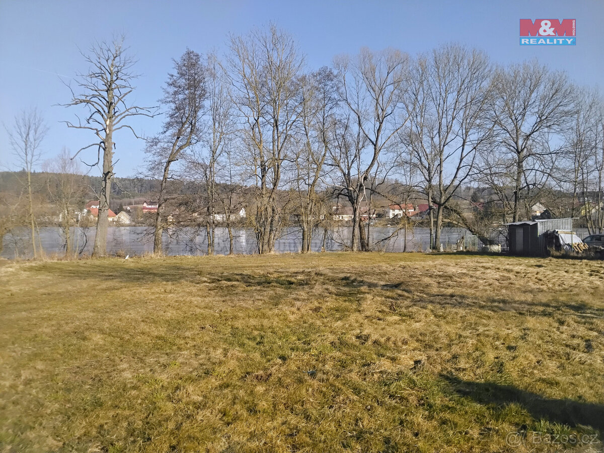 Prodej pozemku k bydlení, 1266 m², Lnáře