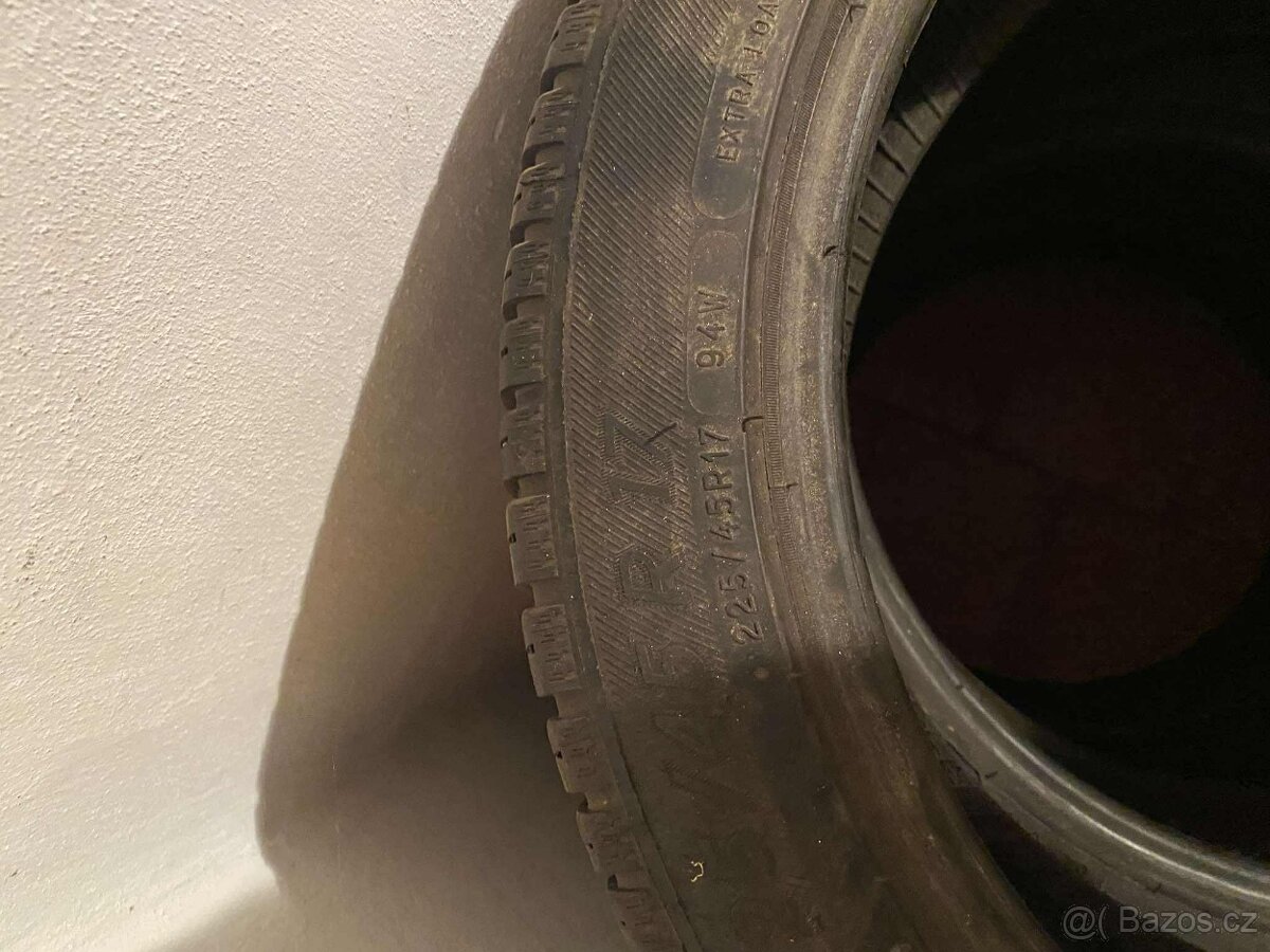 Michelin 225/45 R17 Zimní