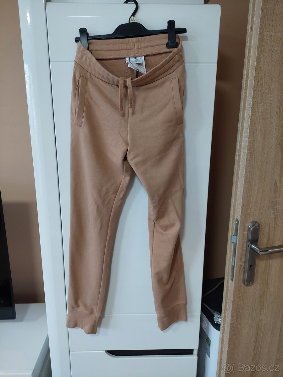 Dívčí tepláky