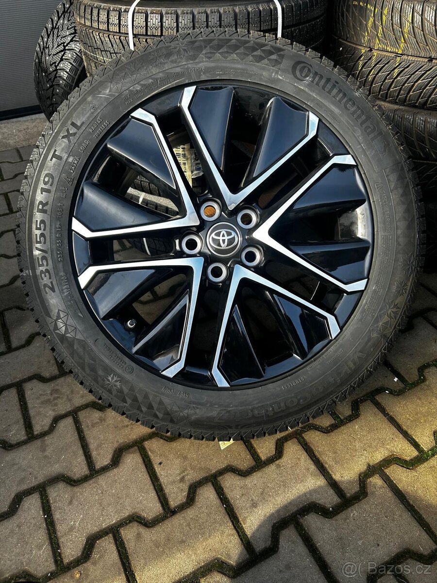 Zimni sada Toyota Rav 4