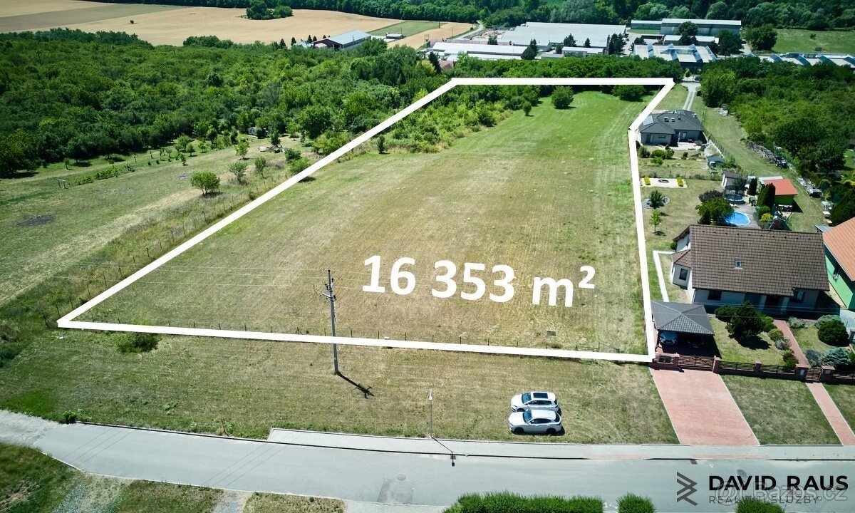 Prodej rozlehlého pozemku k výstavbě v Medlově, 16 353 m2