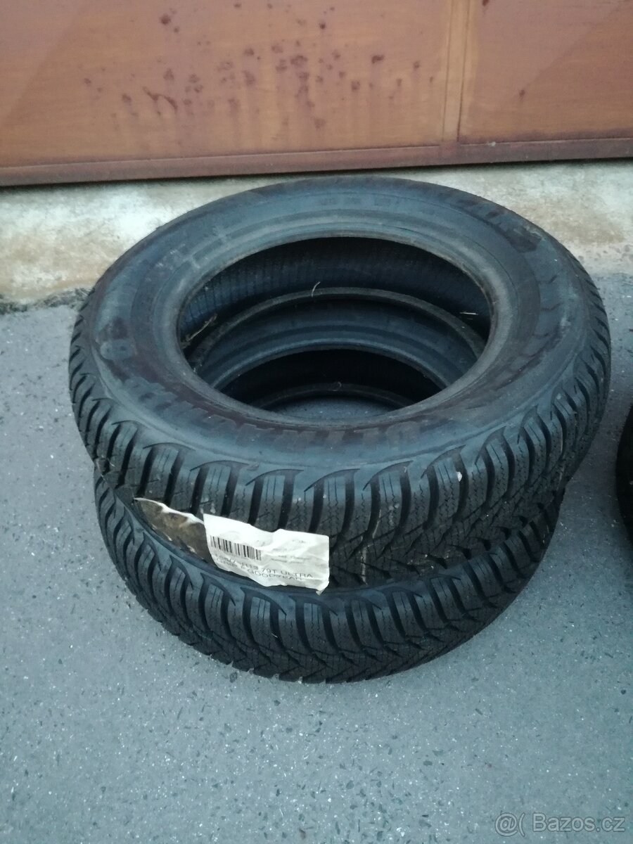 Goodyear zimní pneu 165/70/13 - 2 ks - Nové