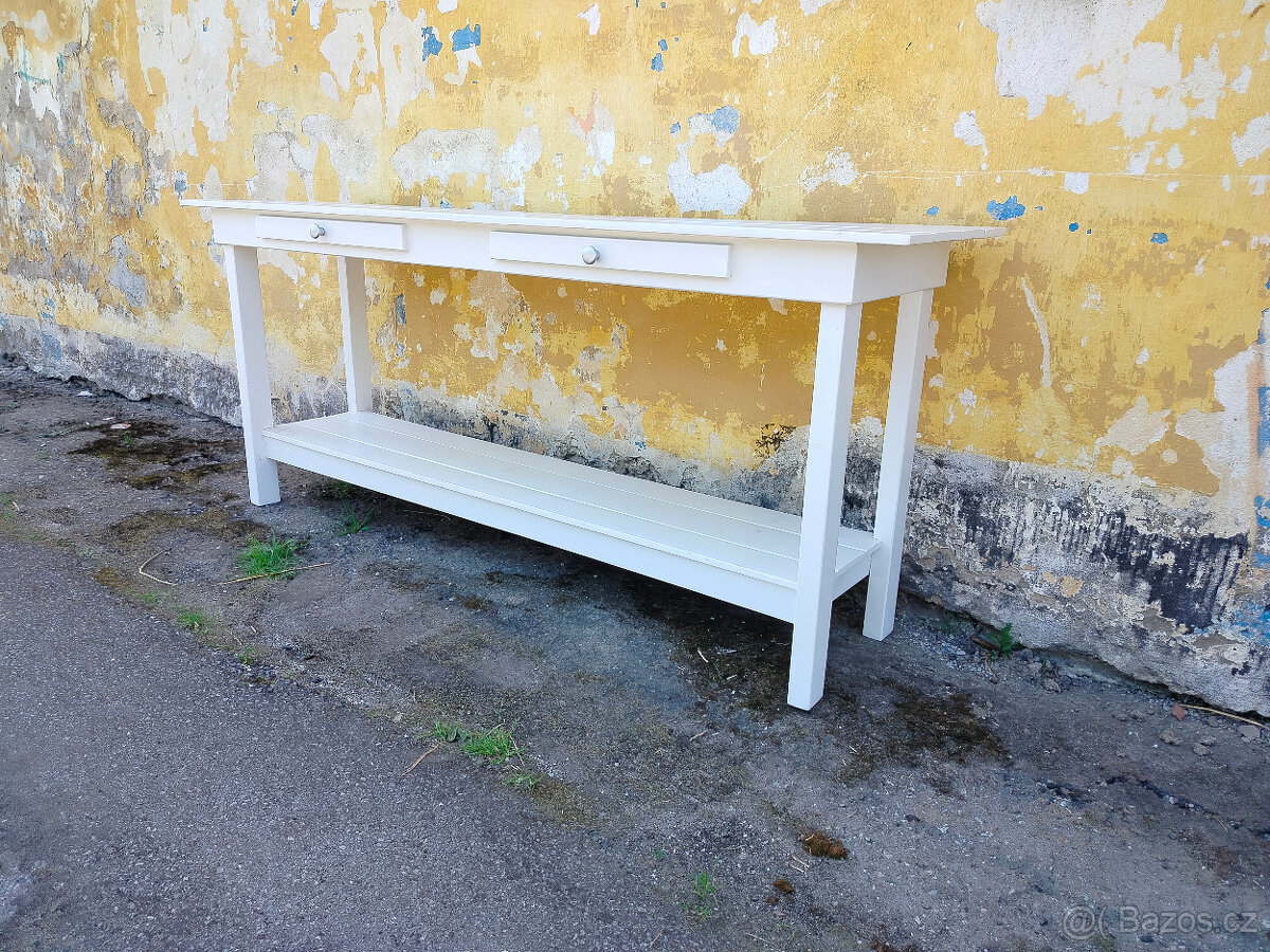 Dřevěný odkládací - chodbový stolek