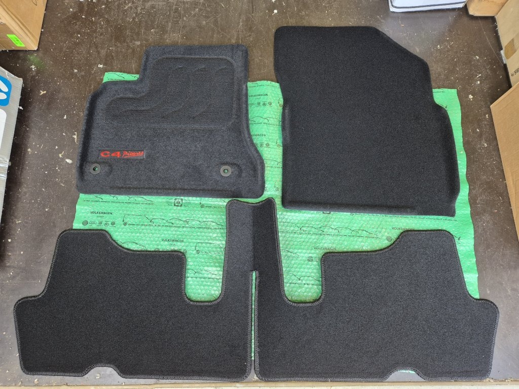 koberečky velurové Optimat Citroen C4 Picasso 9464ZG , 9464.
