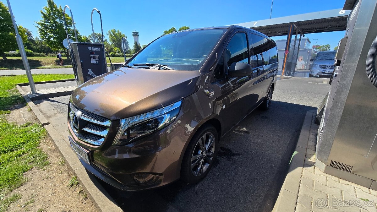 Vito Tourer XL 2018 Čr 107 000 KM