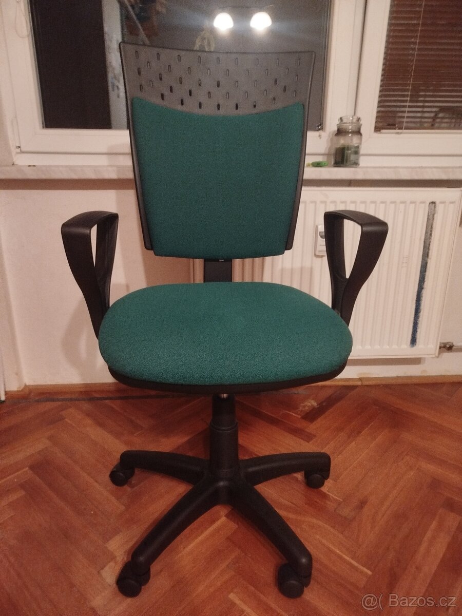 Kancelářská židle