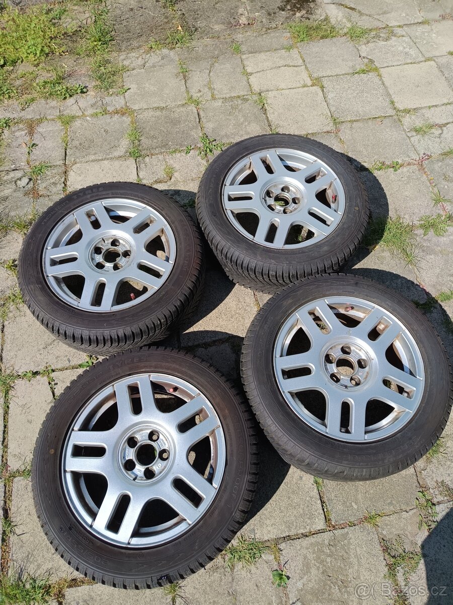 ALU kola s pneu R16