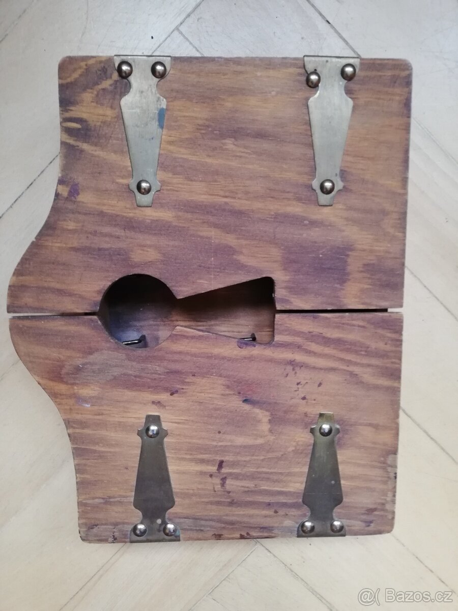 Vybavení - mlýnek, klíčenka, taštička, dřevěný pták