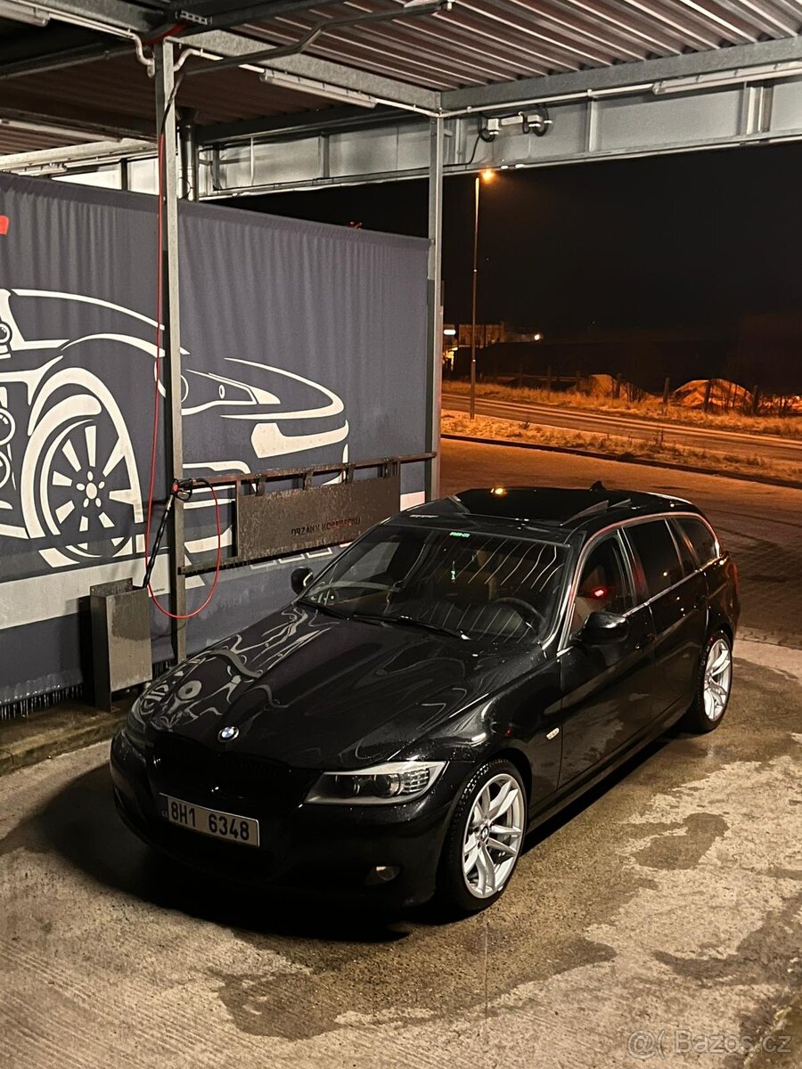 BMW e91 330i top výbava