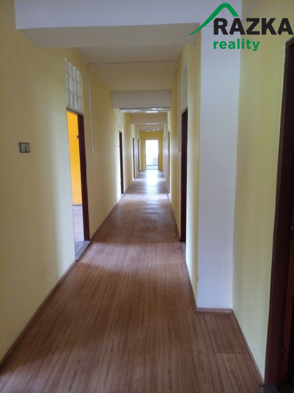 Pronájem nebytových prostor - bytové družstvo...