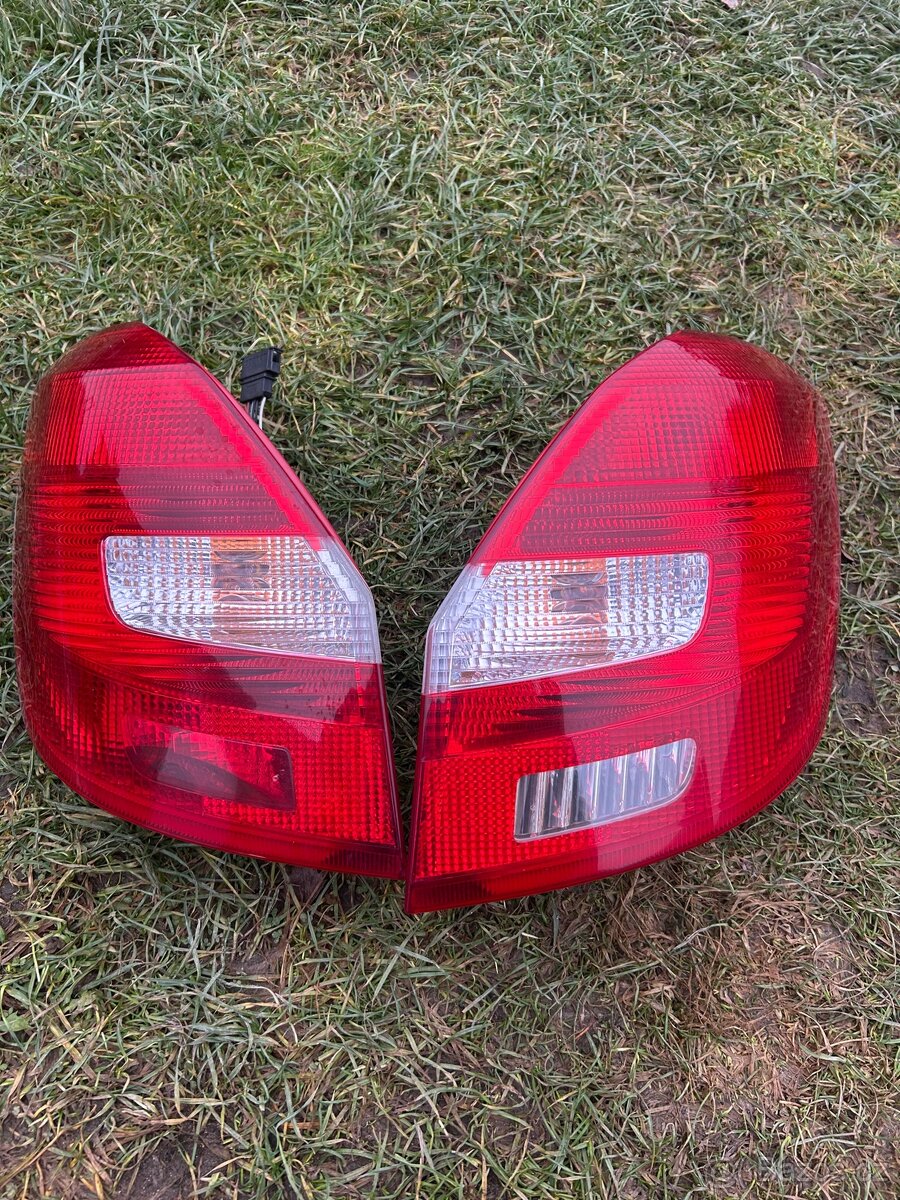 Zadní světla Škoda Fabia 2