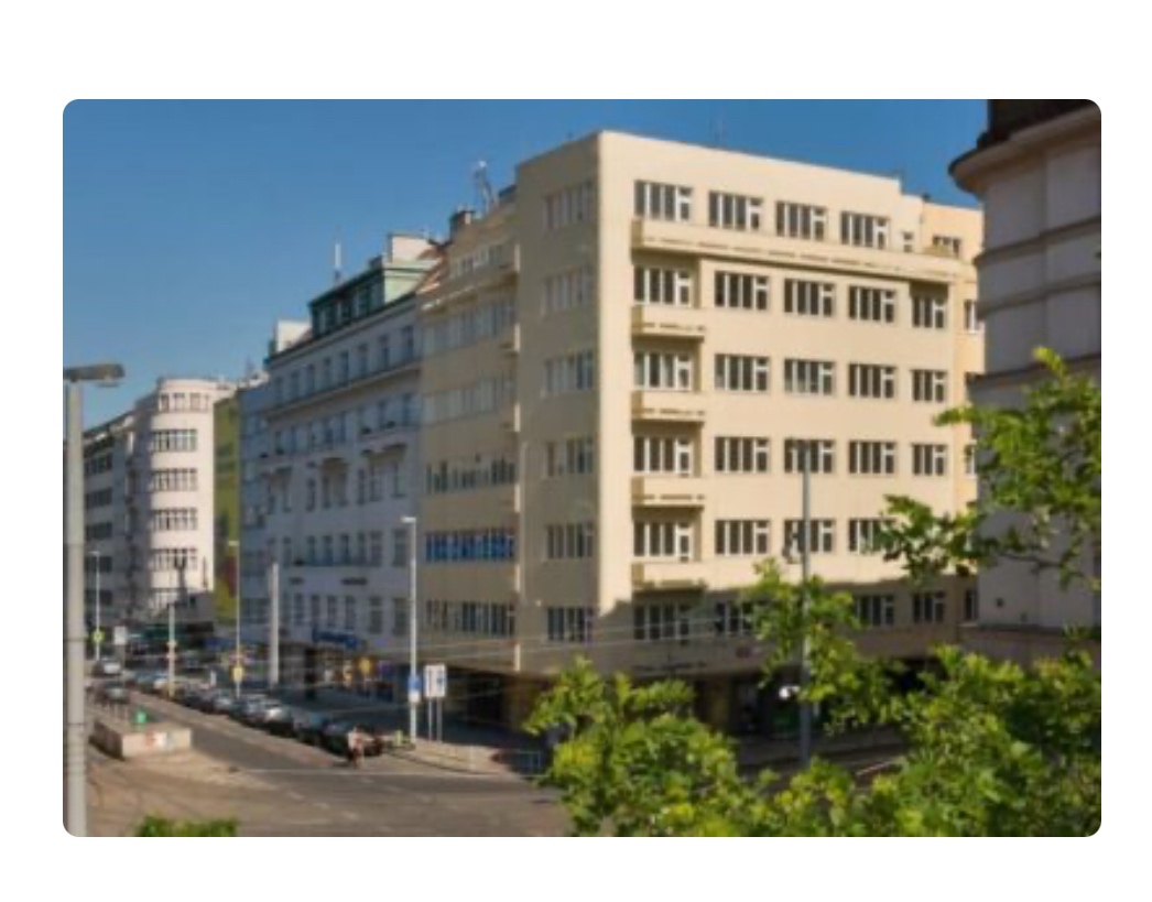 Přenechání zavedeného obchodu - u OC Flora