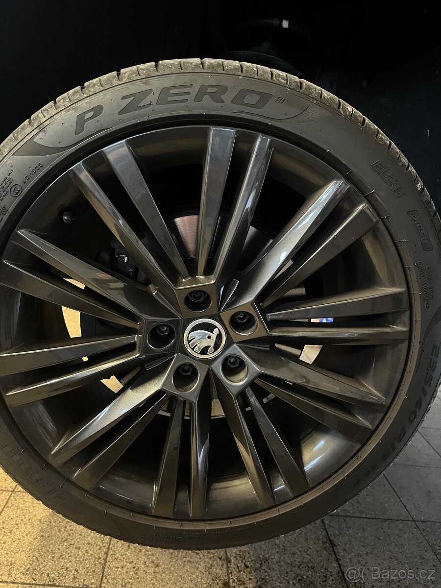 Alu kola Škoda Superb 3 Canopus.