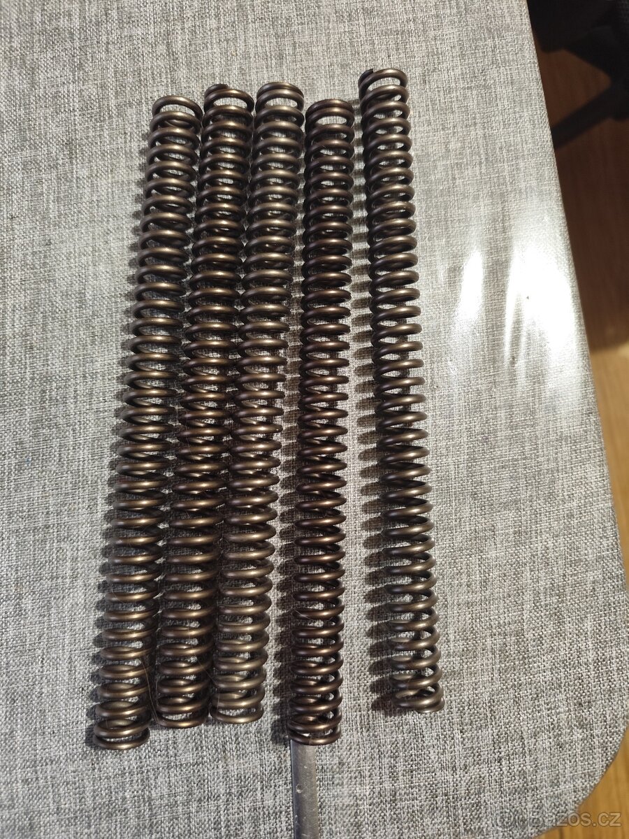 Pružiny Slavia 630-631