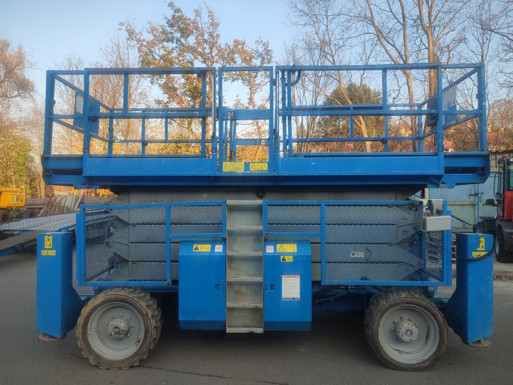 Nůžková pracovní plošina Genie 5390