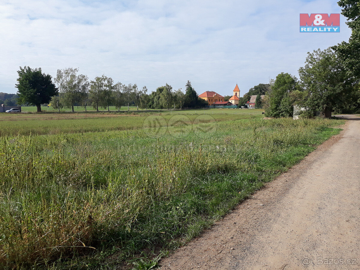 Prodej pozemku k bydlení, 860 m², Černěves