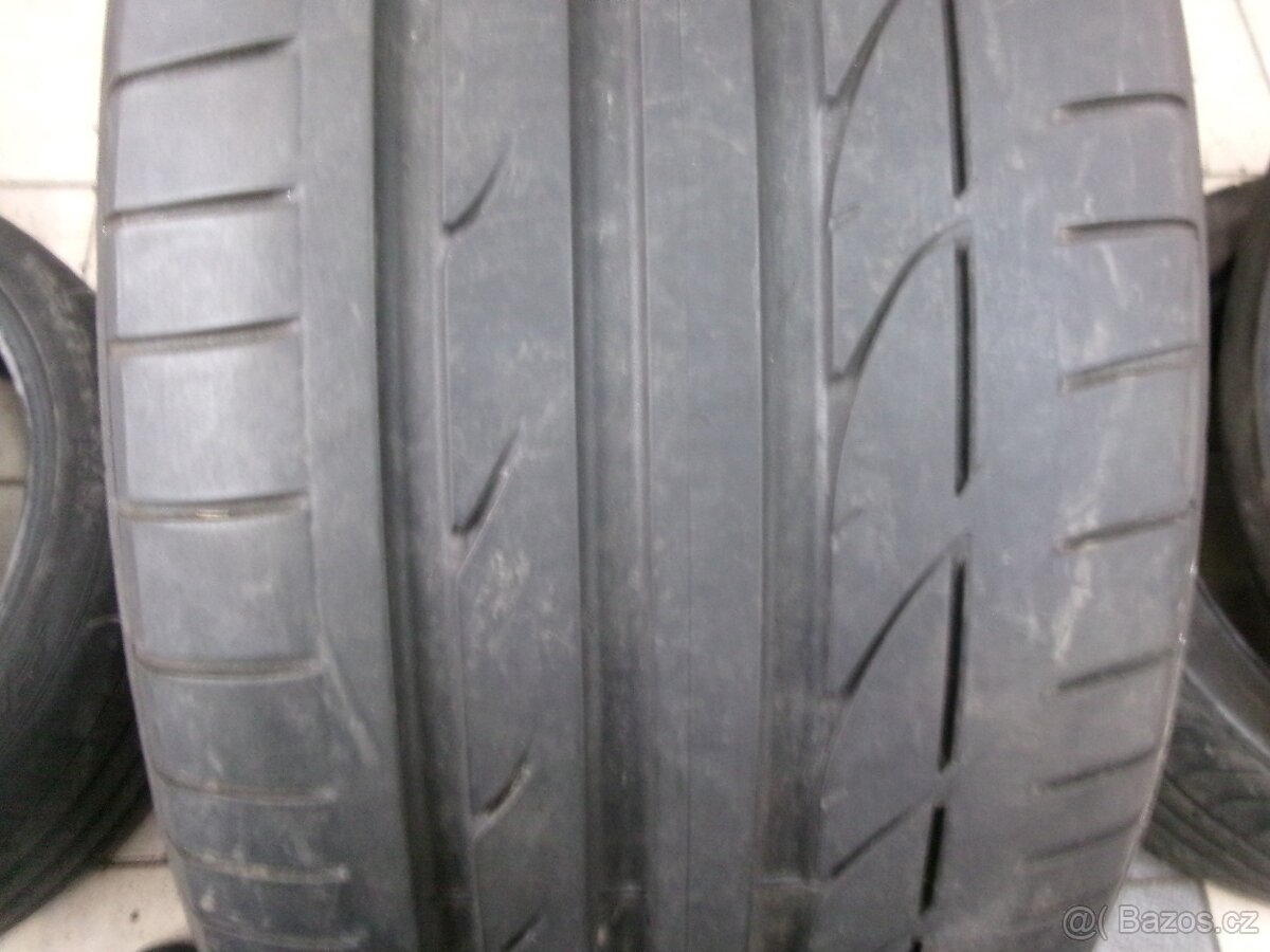 255/40 R18 BRIDGESTONE (5,5mm) č.15566