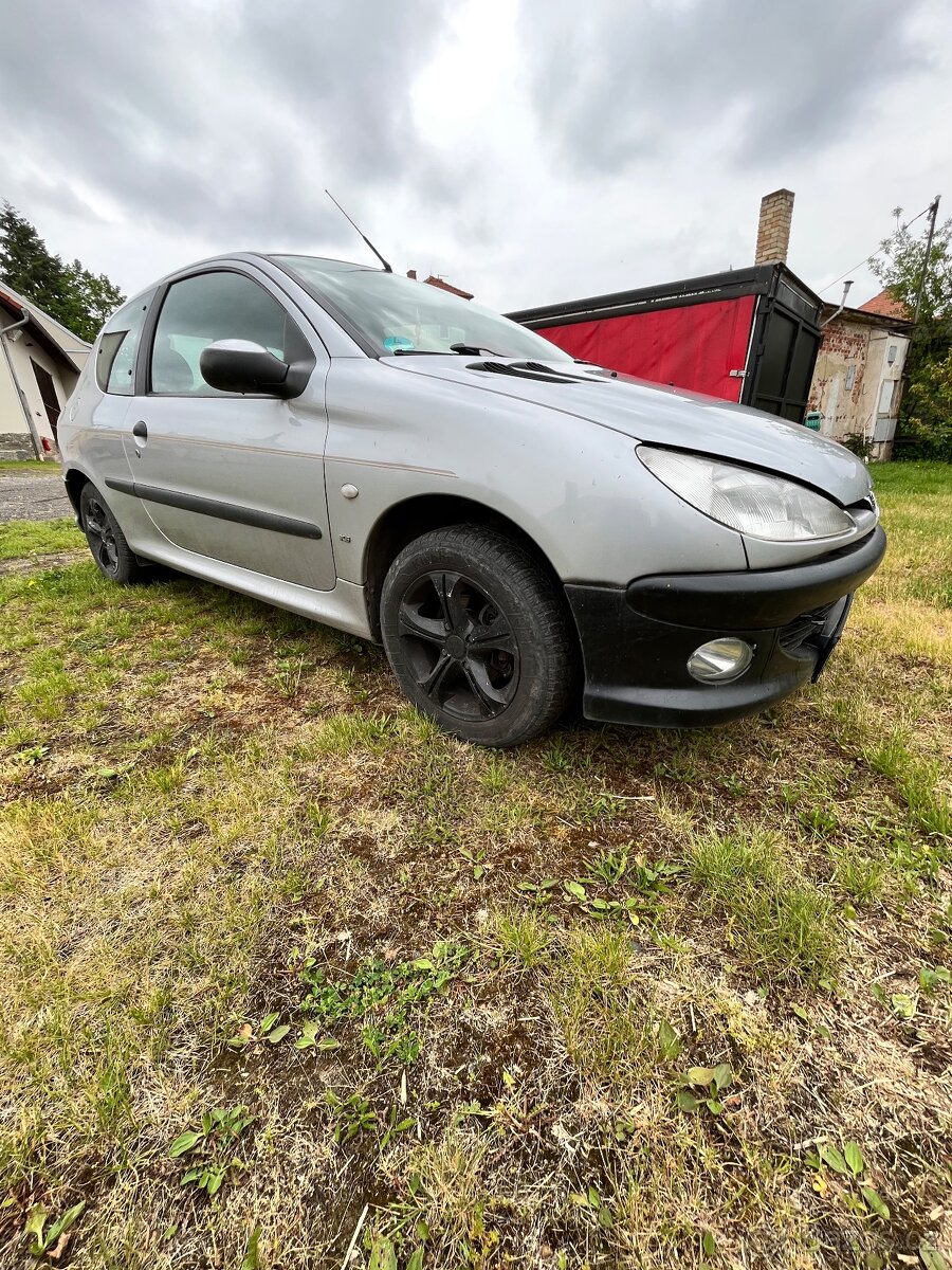 Peugeot 206