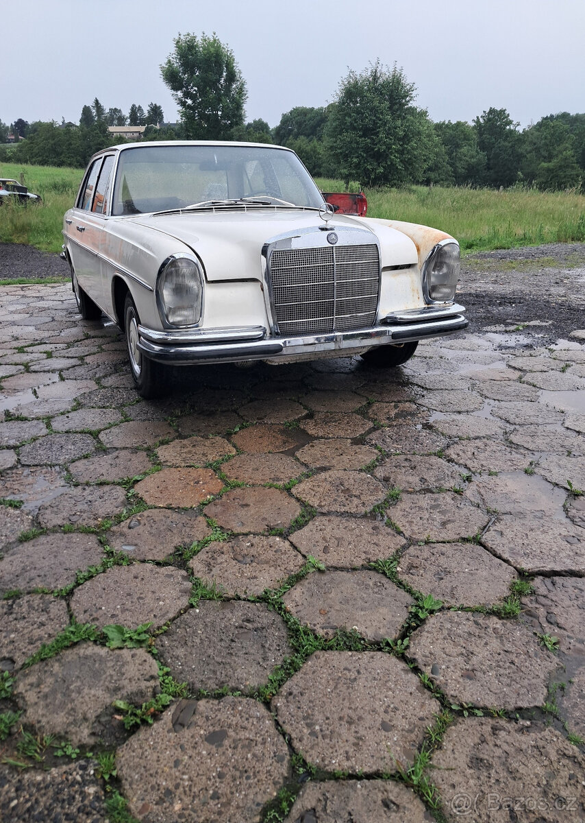 MERCEDES W108 250 1967