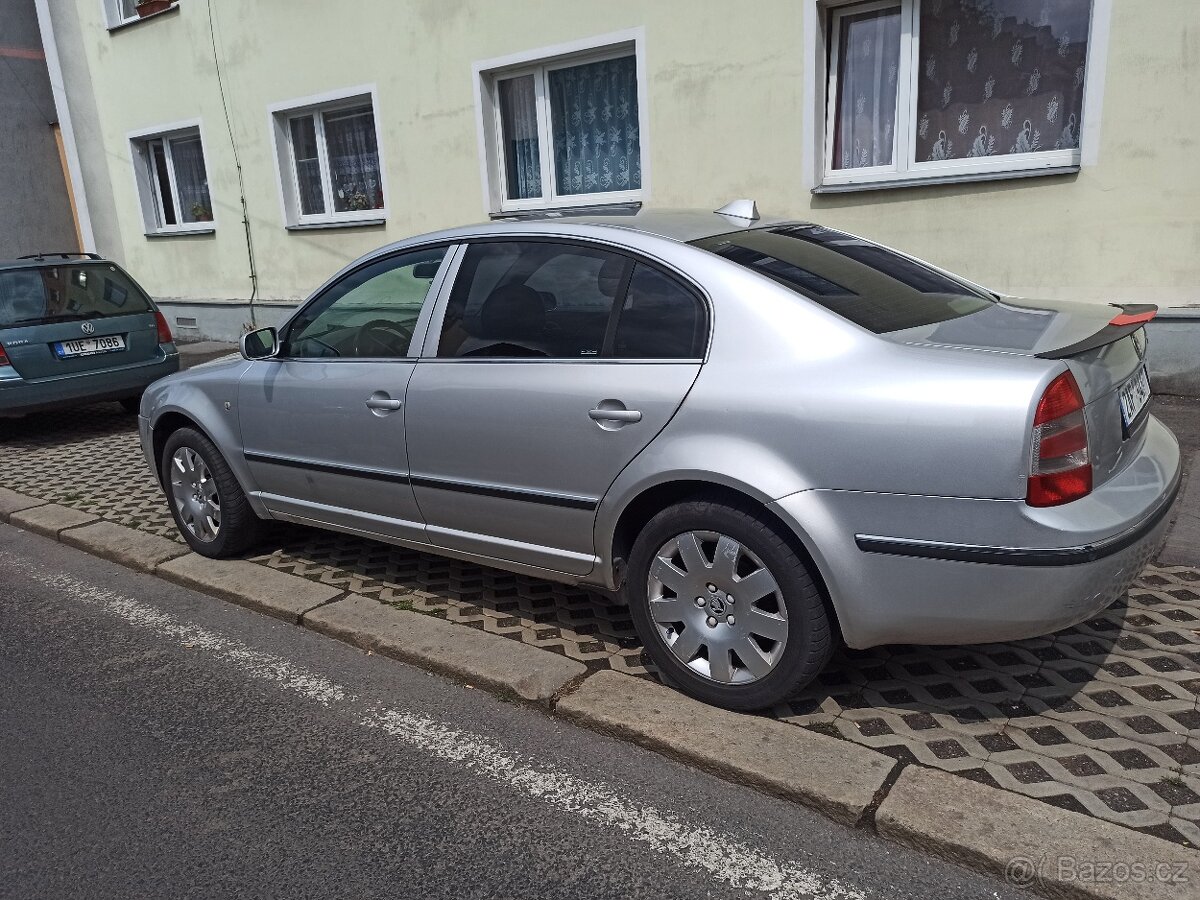 Škoda Superb