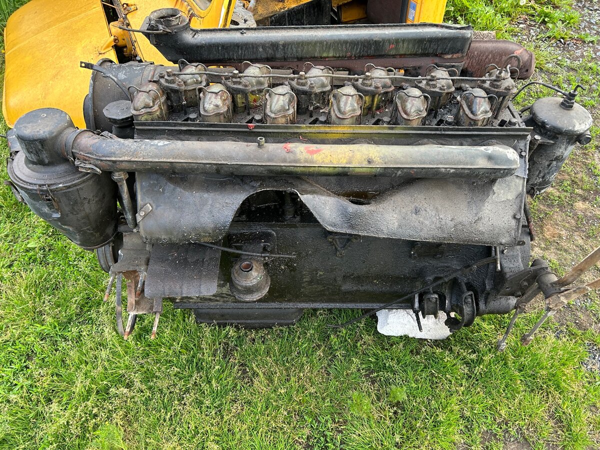 Praga V3S motor