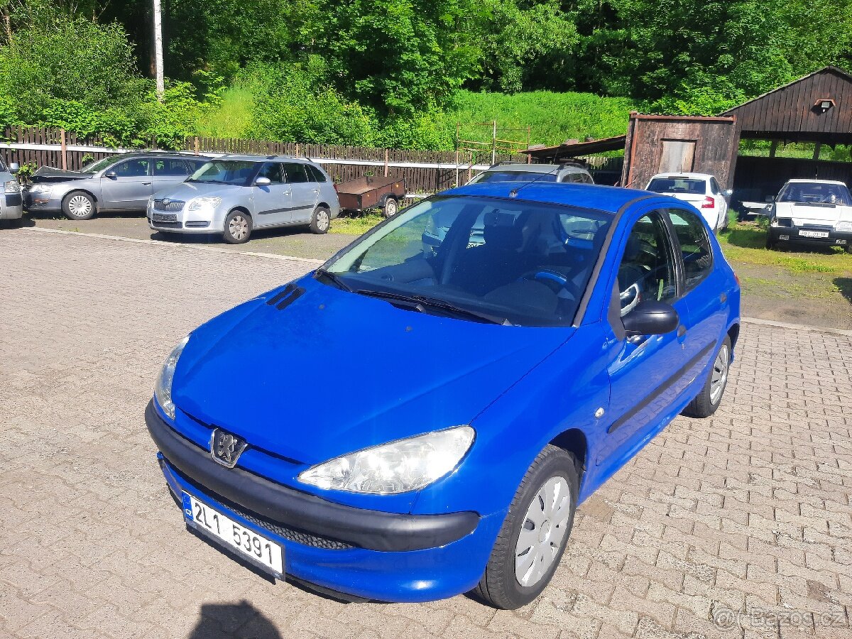 Peugeot 206 1,1i 5-dveřový
