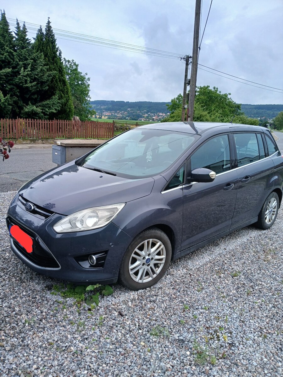 Ford grand C-max 2015 7 míst