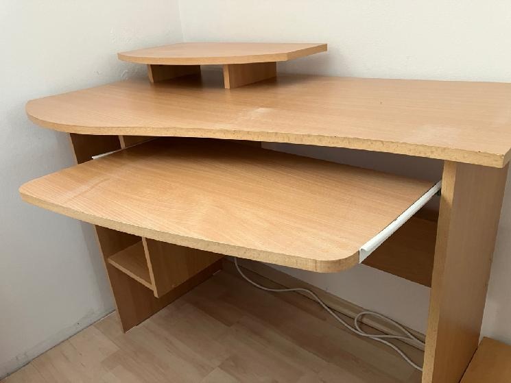 Prodám stolek pod PC