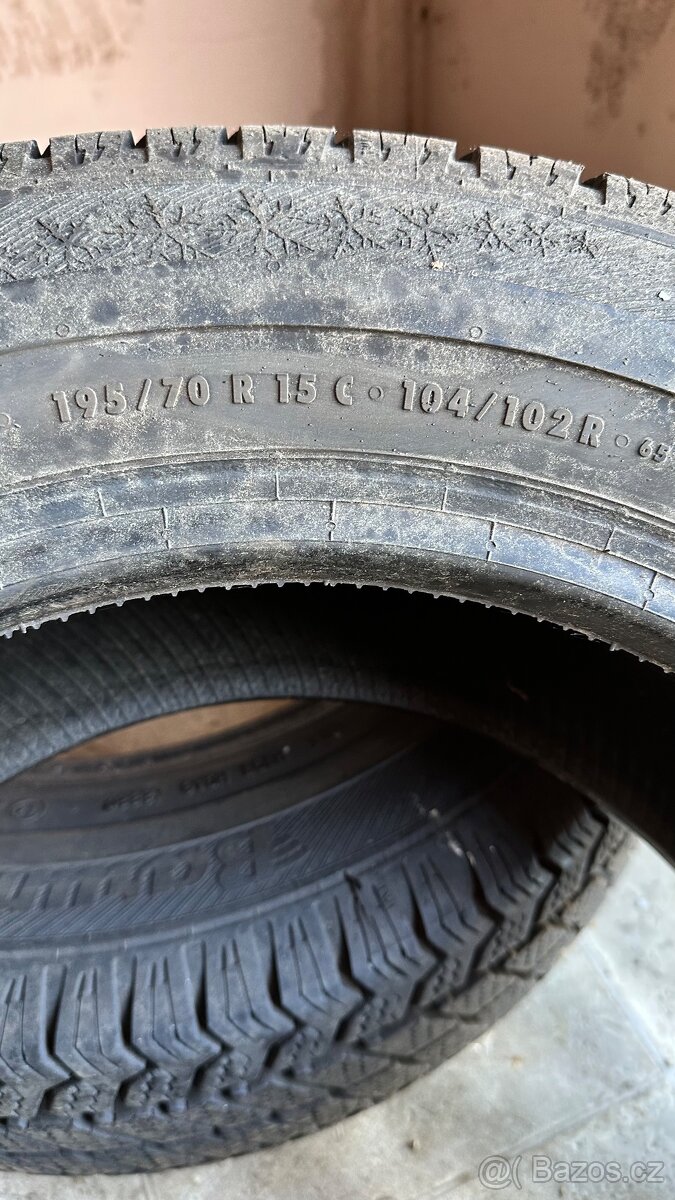 195/70 R15C