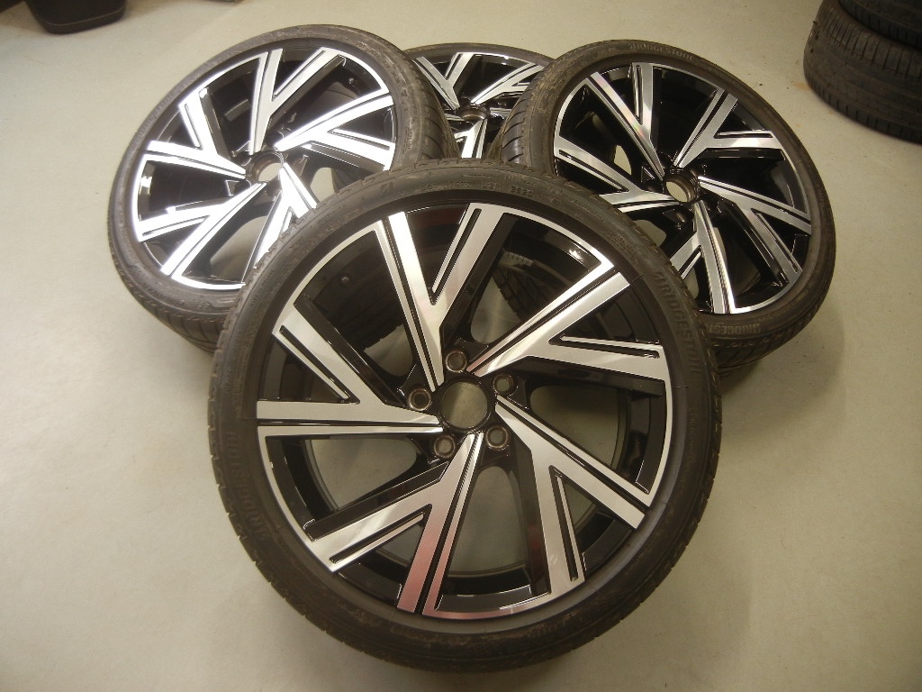 Letní kola Golf 5x112 R18